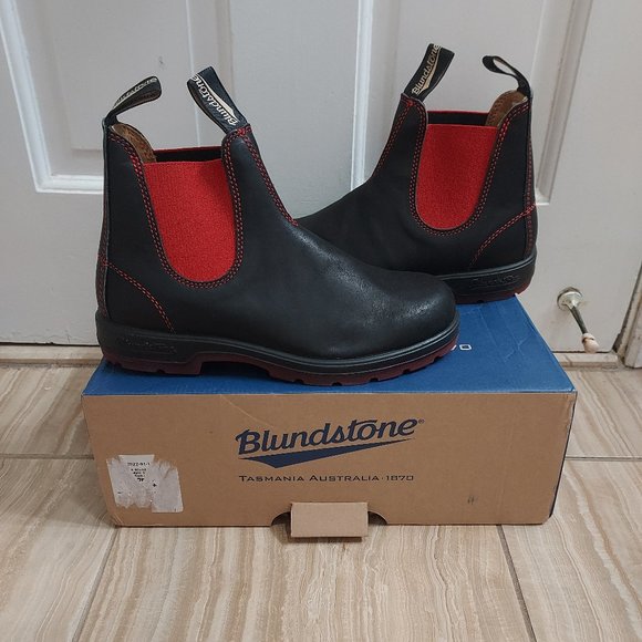 Blundstone Chelsea Black Red Boot - Picture 2 of 8